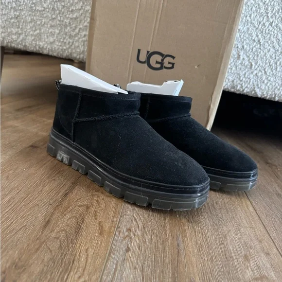 UGG Classic Mini Clear - Picture 2 of 8